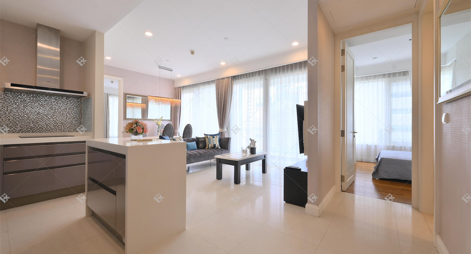 For rent 2 bedrooms condo in Pathum Wan, Bangkok