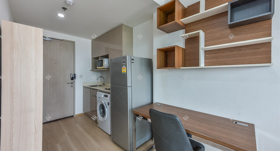 For rent 2 bedrooms condo in Bang Rak, Bangkok