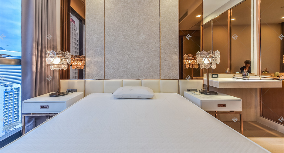 For rent 2 bedrooms condo in Bang Rak, Bangkok