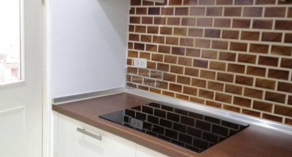 Condo en alquiler de 2 habitaciones en Khlong Toei, Bangkok