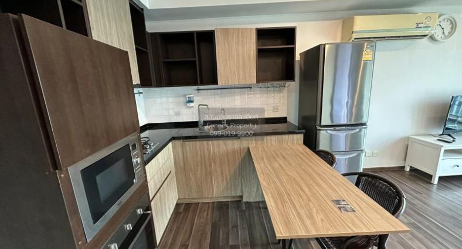For rent 2 bedrooms condo in Mueang Samut Prakan, Samut Prakan