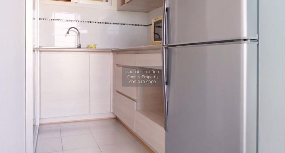 For rent 2 bedrooms condo in Yan Nawa, Bangkok