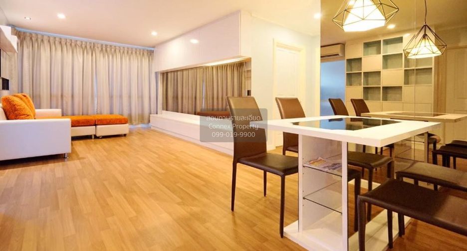 For rent 2 bedrooms condo in Yan Nawa, Bangkok