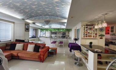 For rent 2 bedrooms condo in Huai Khwang, Bangkok