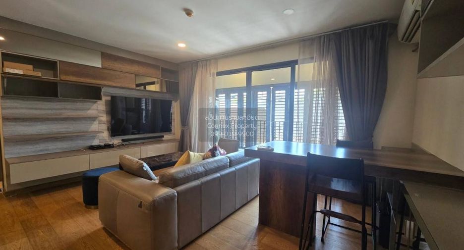 For rent 2 bedrooms condo in Khlong Toei, Bangkok
