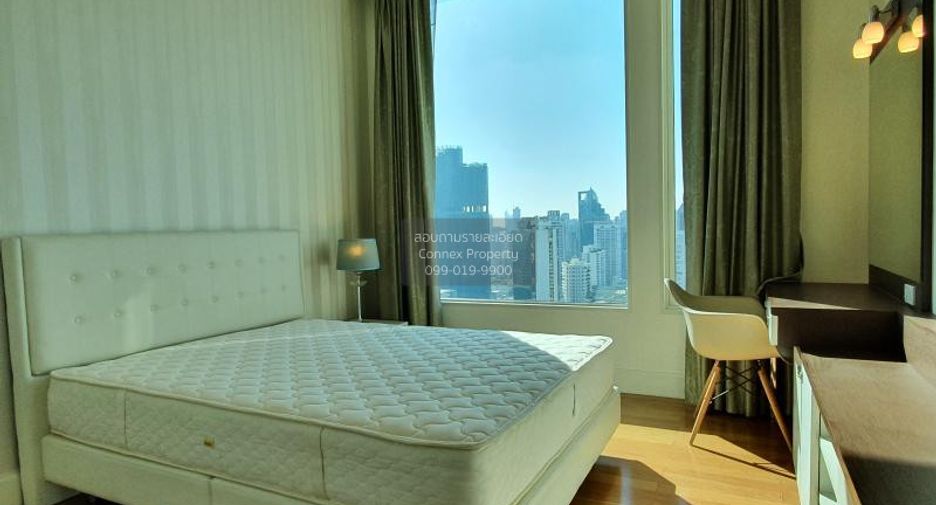 For rent 3 bedrooms condo in Watthana, Bangkok