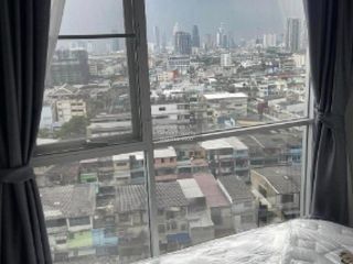 For rent 2 bedrooms condo in Yan Nawa, Bangkok
