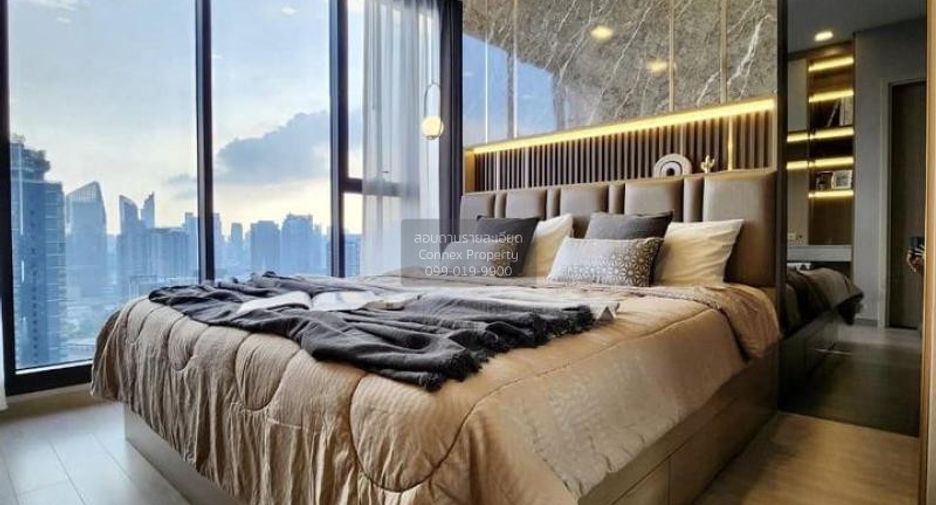 For rent 2 bedrooms condo in Huai Khwang, Bangkok