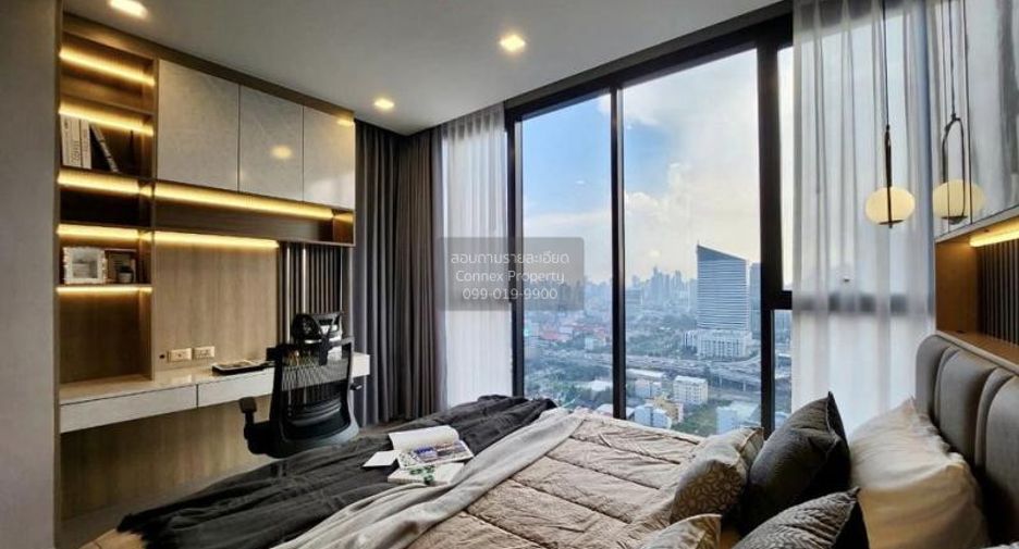 For rent 2 bedrooms condo in Huai Khwang, Bangkok