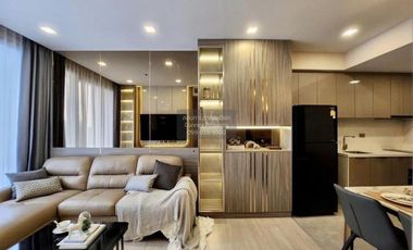 For rent 2 bedrooms condo in Huai Khwang, Bangkok