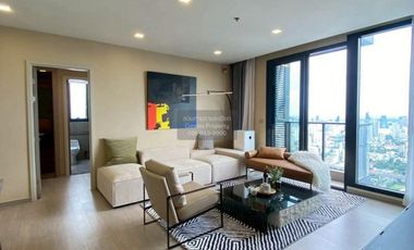 For rent 3 bedrooms condo in Huai Khwang, Bangkok
