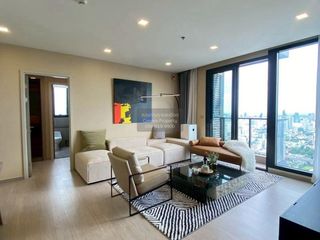 À louer 3 chambres condo à Huai Khwang, Bangkok
