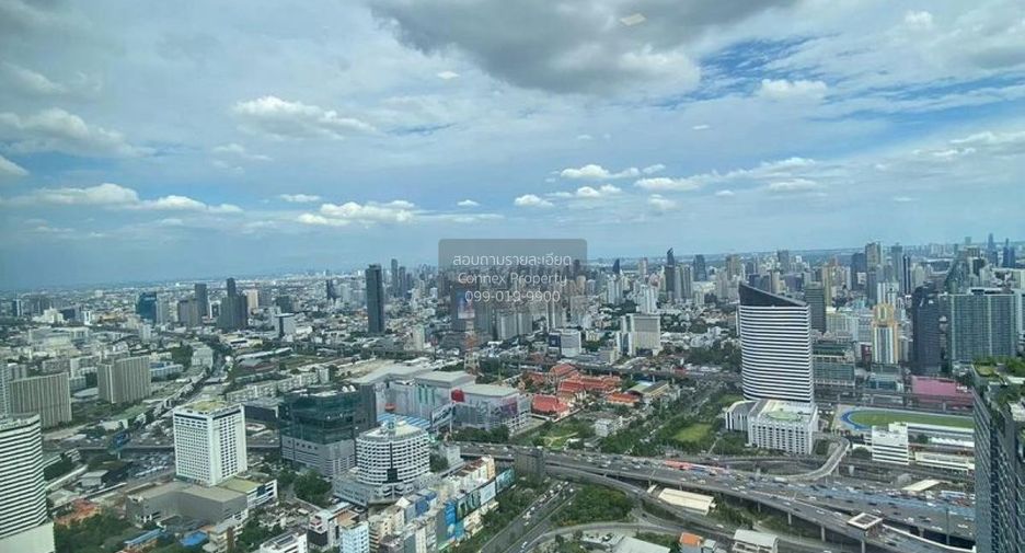 For rent 3 bedrooms condo in Huai Khwang, Bangkok
