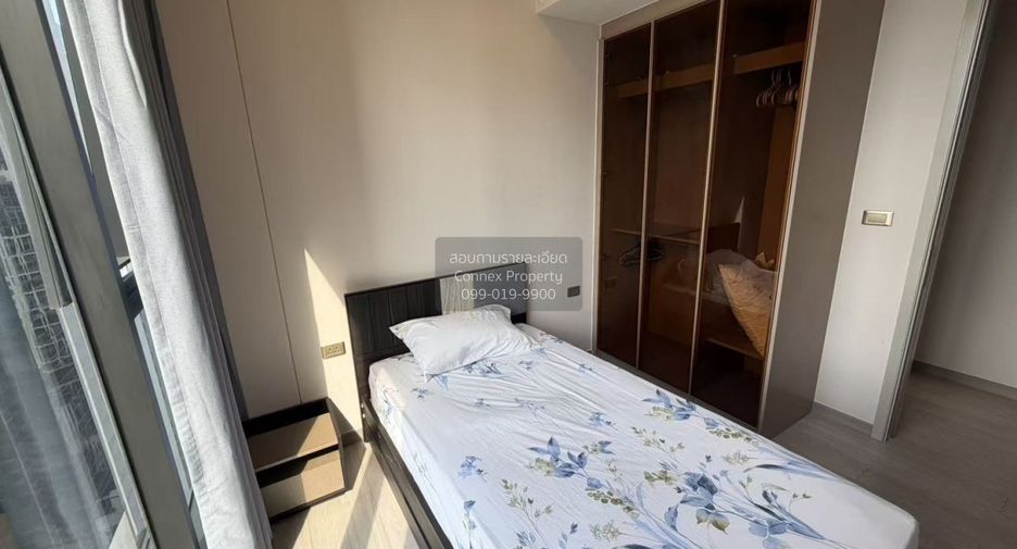 For rent 2 bedrooms condo in Huai Khwang, Bangkok