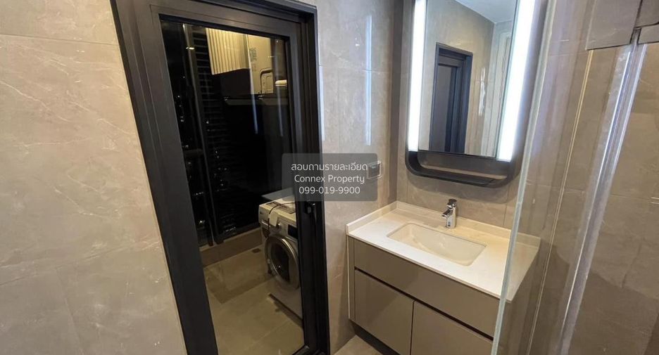 For rent 2 bedrooms condo in Huai Khwang, Bangkok