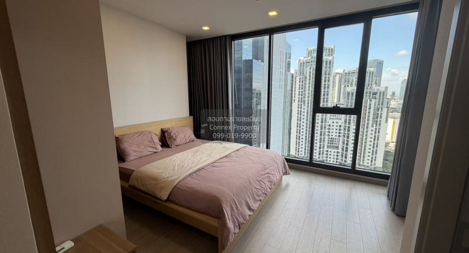 For rent 2 bedrooms condo in Huai Khwang, Bangkok