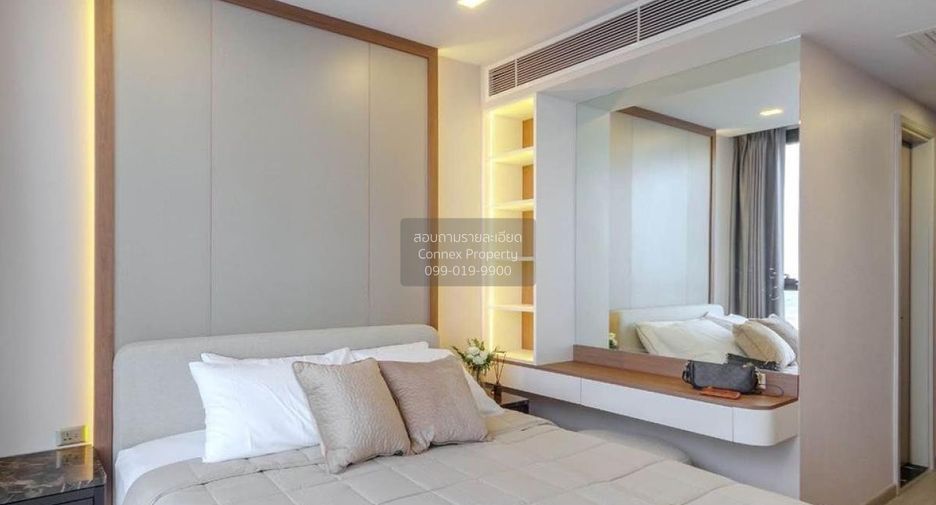 À louer 3 chambres condo à Huai Khwang, Bangkok