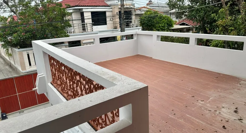 For rent 4 ベッドルーム house in Bang Na, Bangkok