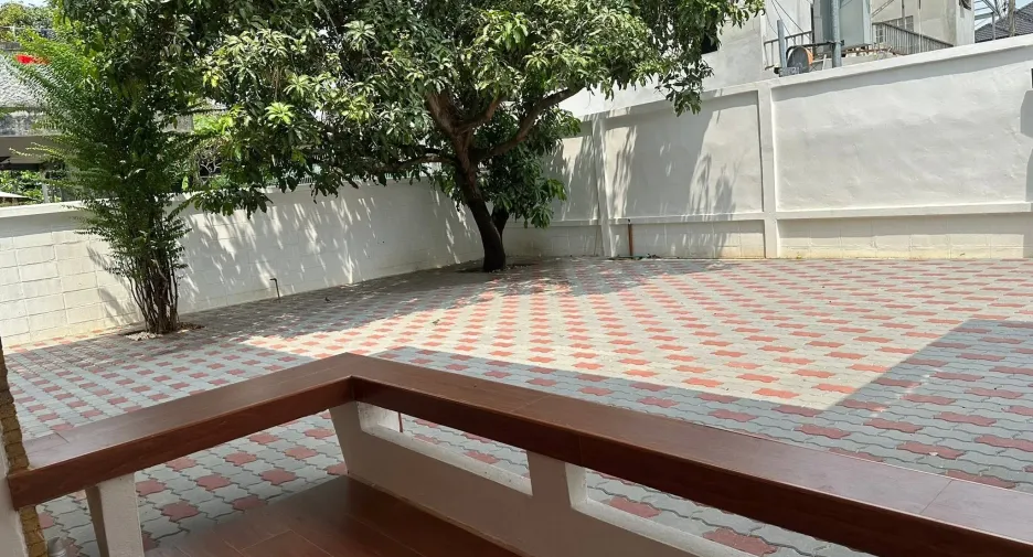 For rent 4 ベッドルーム house in Bang Na, Bangkok