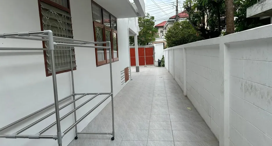 For rent 4 ベッドルーム house in Bang Na, Bangkok