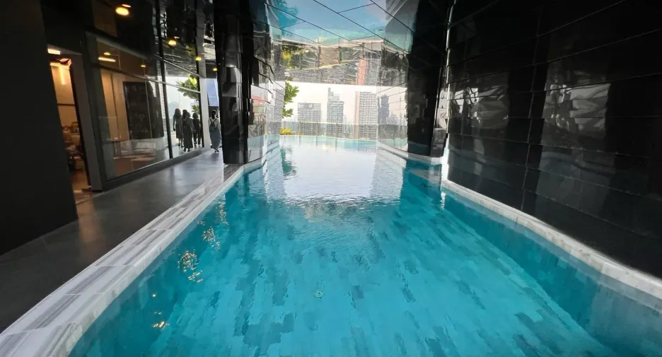 For rent 1 bed condo in Khlong Toei, Bangkok