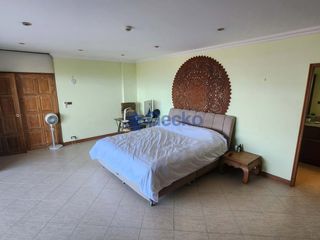 Condo en venta de 3 habitaciones en Bang Lamung, Chonburi