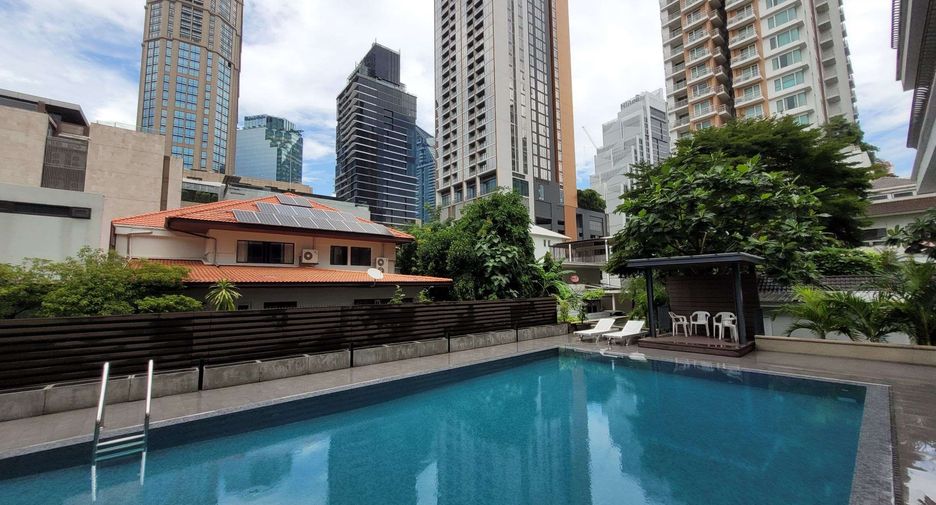 Condo en alquiler de 4 habitaciones en Khlong Toei, Bangkok
