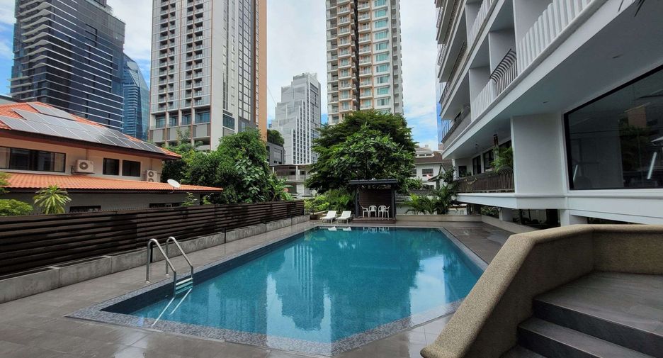 Condo en alquiler de 4 habitaciones en Khlong Toei, Bangkok