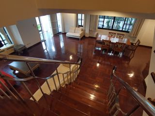 For rent 4 bedrooms house in Khlong Toei, Bangkok