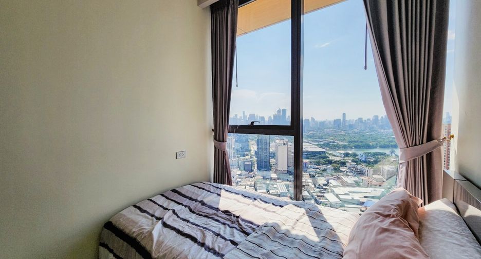 For rent 2 bedrooms condo in Khlong Toei, Bangkok