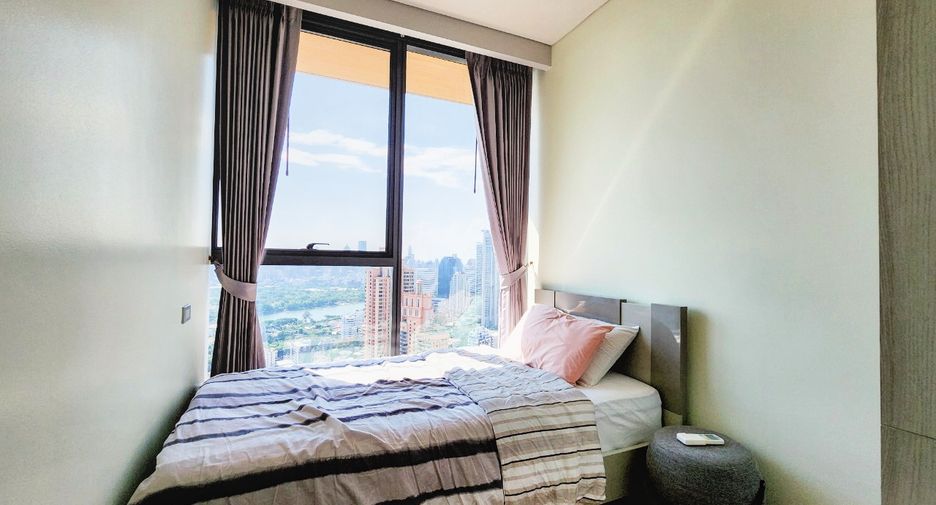 For rent 2 bedrooms condo in Khlong Toei, Bangkok