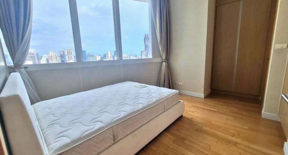 Condo en alquiler de 2 habitaciones en Khlong Toei, Bangkok