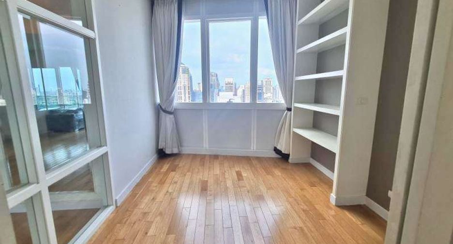Condo en alquiler de 2 habitaciones en Khlong Toei, Bangkok