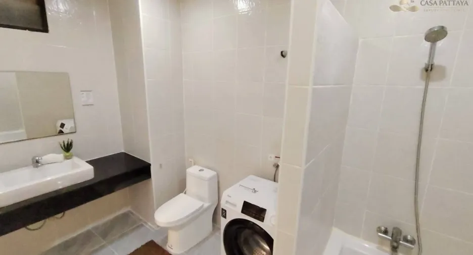 Продажа 2 спальни кондо в Йомтиен, Паттайя