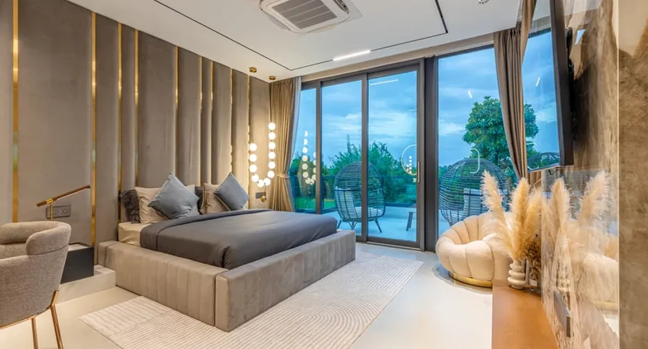 For sale 7 bedrooms villa in Jomtien, Pattaya