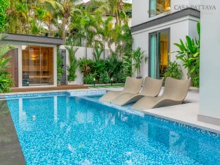 For sale 7 bedrooms villa in Jomtien, Pattaya
