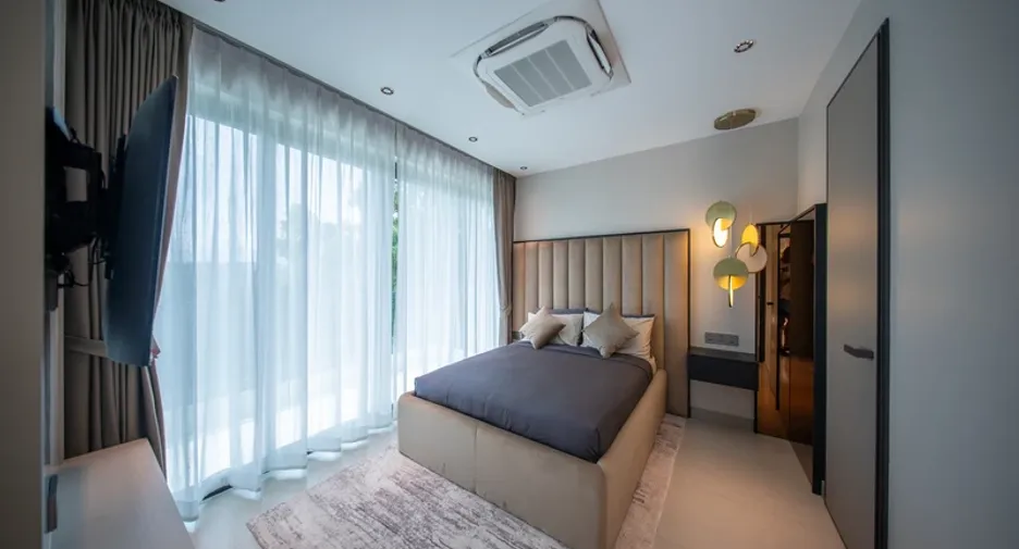 For sale 7 bedrooms villa in Jomtien, Pattaya