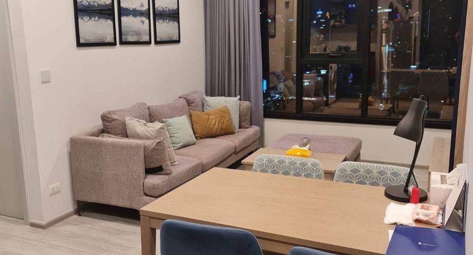 For rent 2 bedrooms condo in Watthana, Bangkok