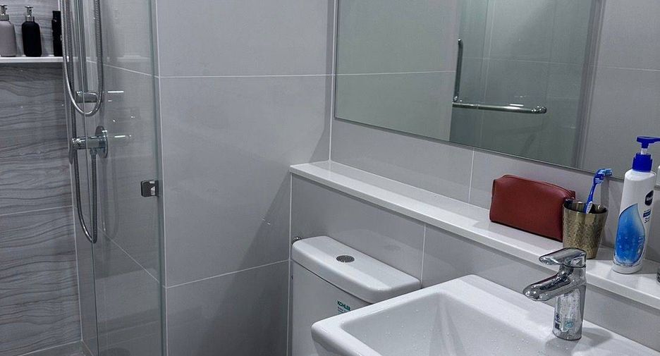 Condo en alquiler de 1 habitaciones en Khlong Toei, Bangkok