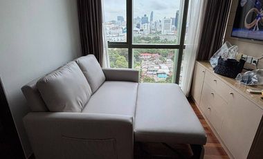 Wohnung zur Miete mit 1 Zimmer in Pathum Wan, Bangkok