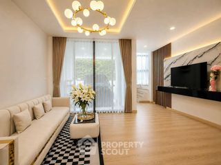 For rent 4 bedrooms townhouse in Bang Lamung, Chonburi