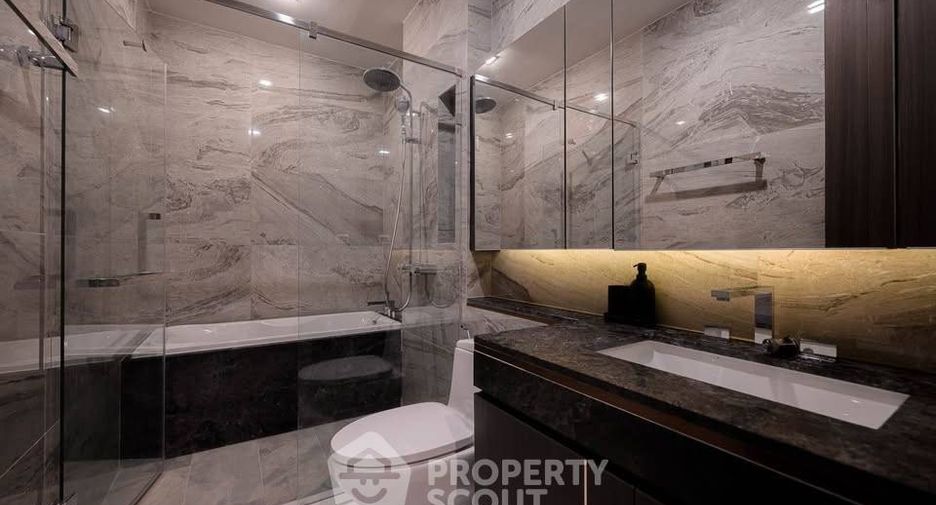 For rent 2 bedrooms condo in Khlong Toei, Bangkok