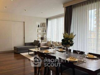 For rent 3 bedrooms apartment in Khlong Toei, Bangkok