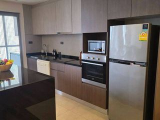For rent 3 bedrooms apartment in Khlong Toei, Bangkok