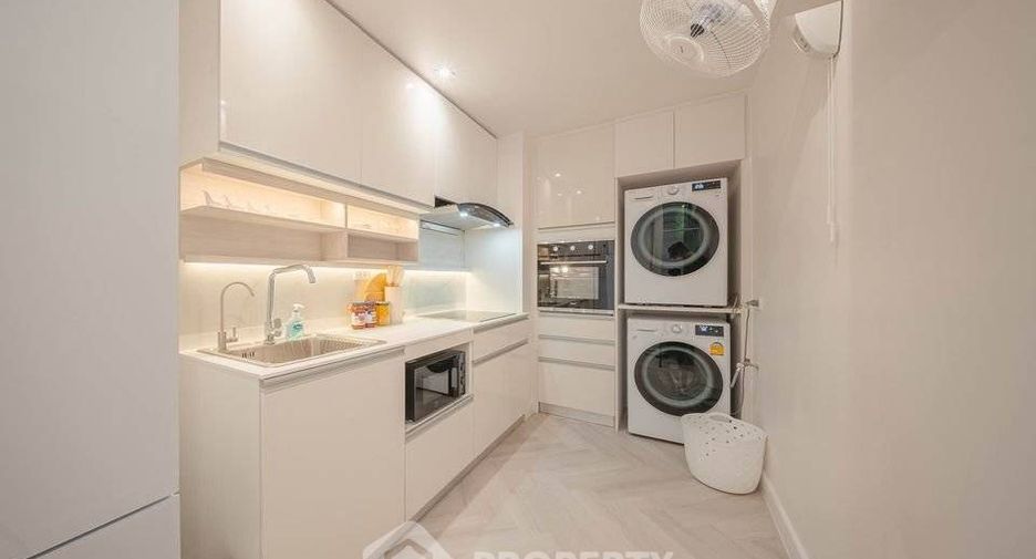 Condo en alquiler de 2 habitaciones en Bang Kho Laem, Bangkok