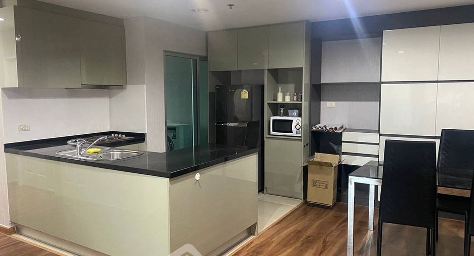 Wohnung zur Miete mit 2 Zimmer in Huai Khwang, Bangkok