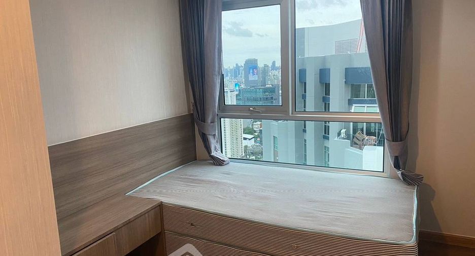 Wohnung zur Miete mit 2 Zimmer in Huai Khwang, Bangkok