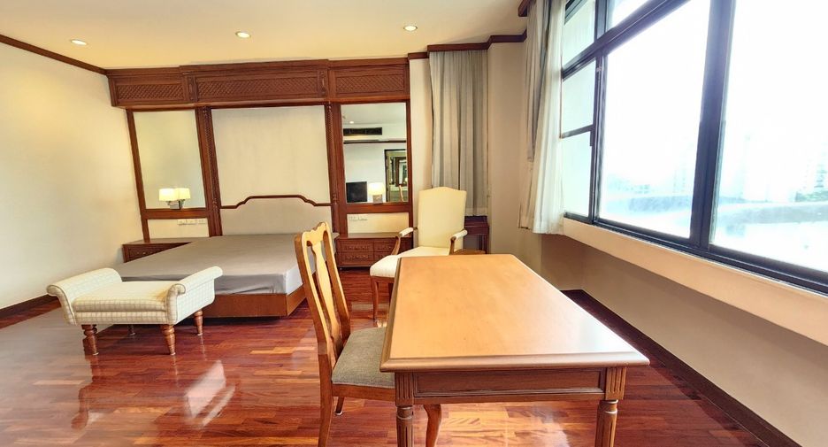 Wohnung zur Miete mit 3 Zimmer in Watthana, Bangkok