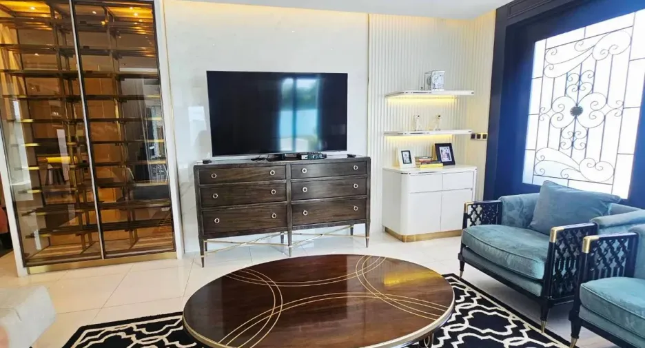 Casa en alquiler de 4 habitaciones en Bang Lamung, Chonburi