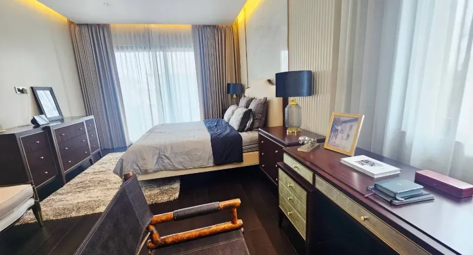 Casa en alquiler de 4 habitaciones en Bang Lamung, Chonburi